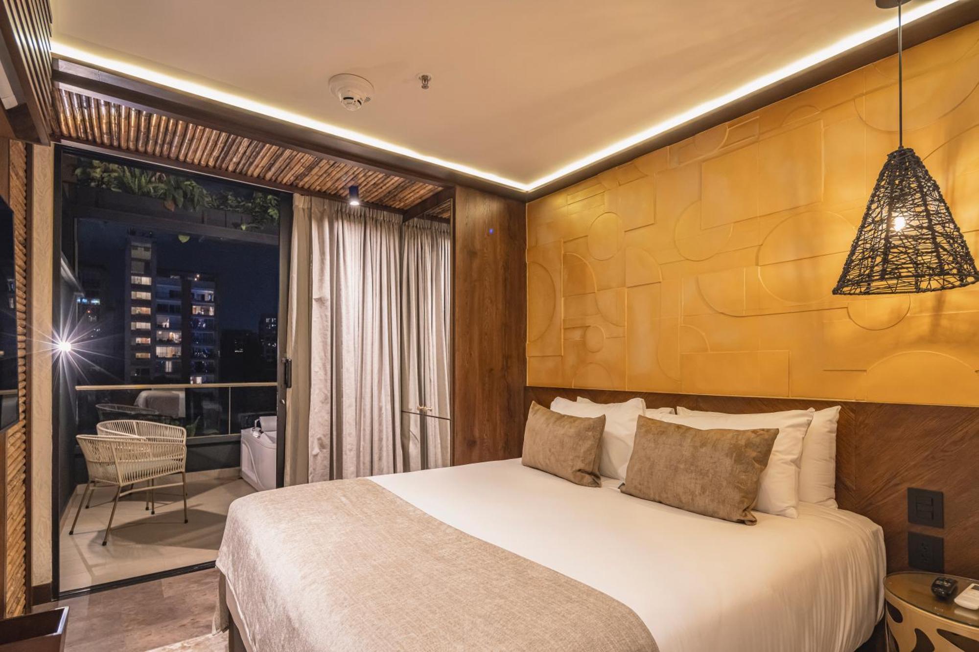 Golden Valley Hotel Medellín Zewnętrze zdjęcie