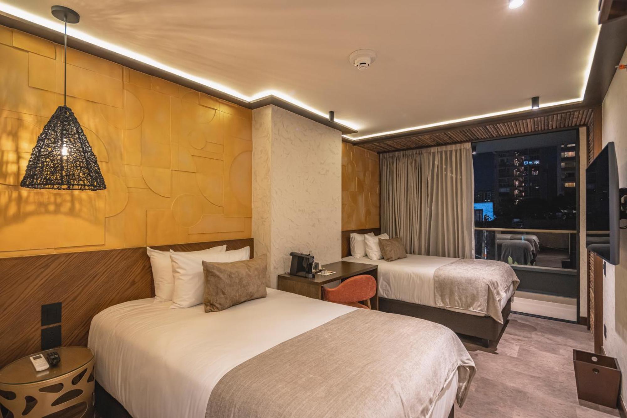 Golden Valley Hotel Medellín Zewnętrze zdjęcie