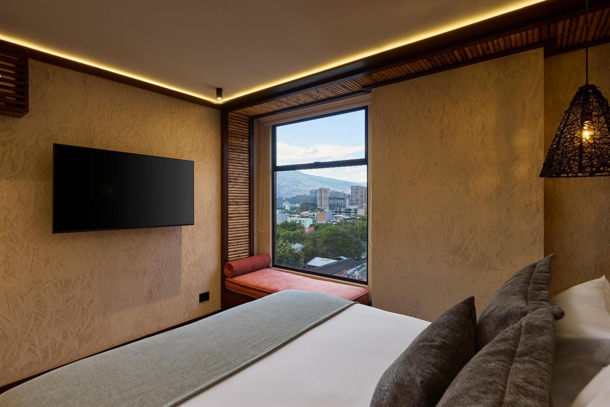 Golden Valley Hotel Medellín Zewnętrze zdjęcie