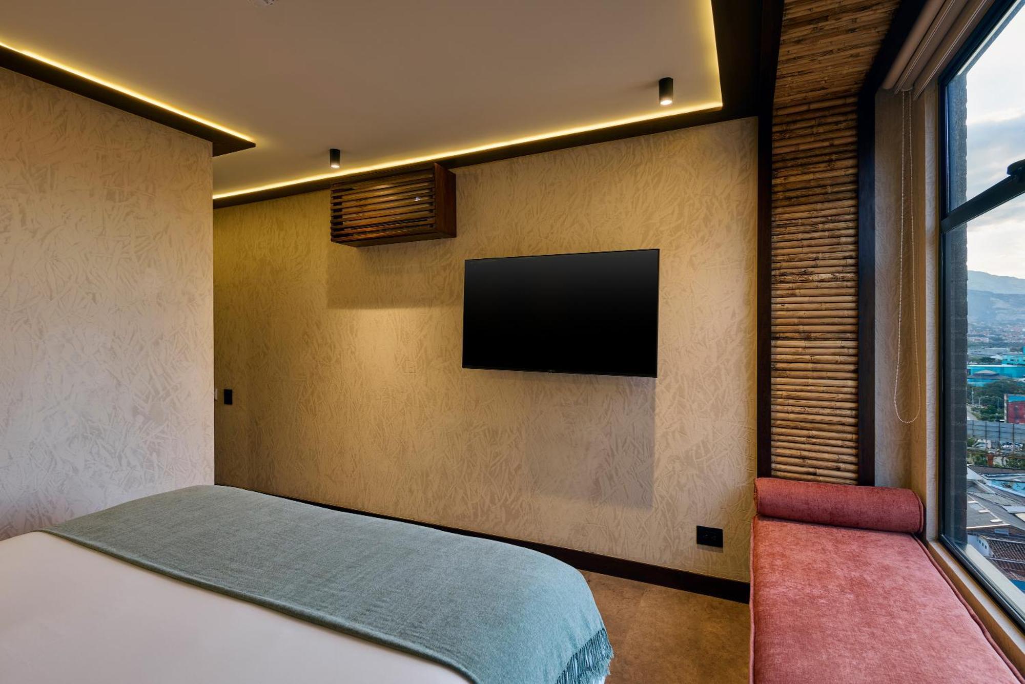 Golden Valley Hotel Medellín Zewnętrze zdjęcie
